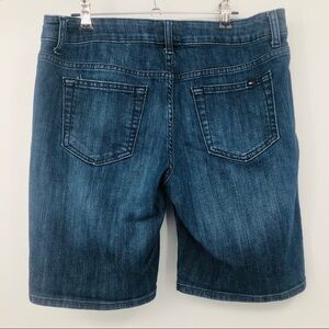 Tommy Hilfiger women’s blue Bermuda‎ shorts size 6